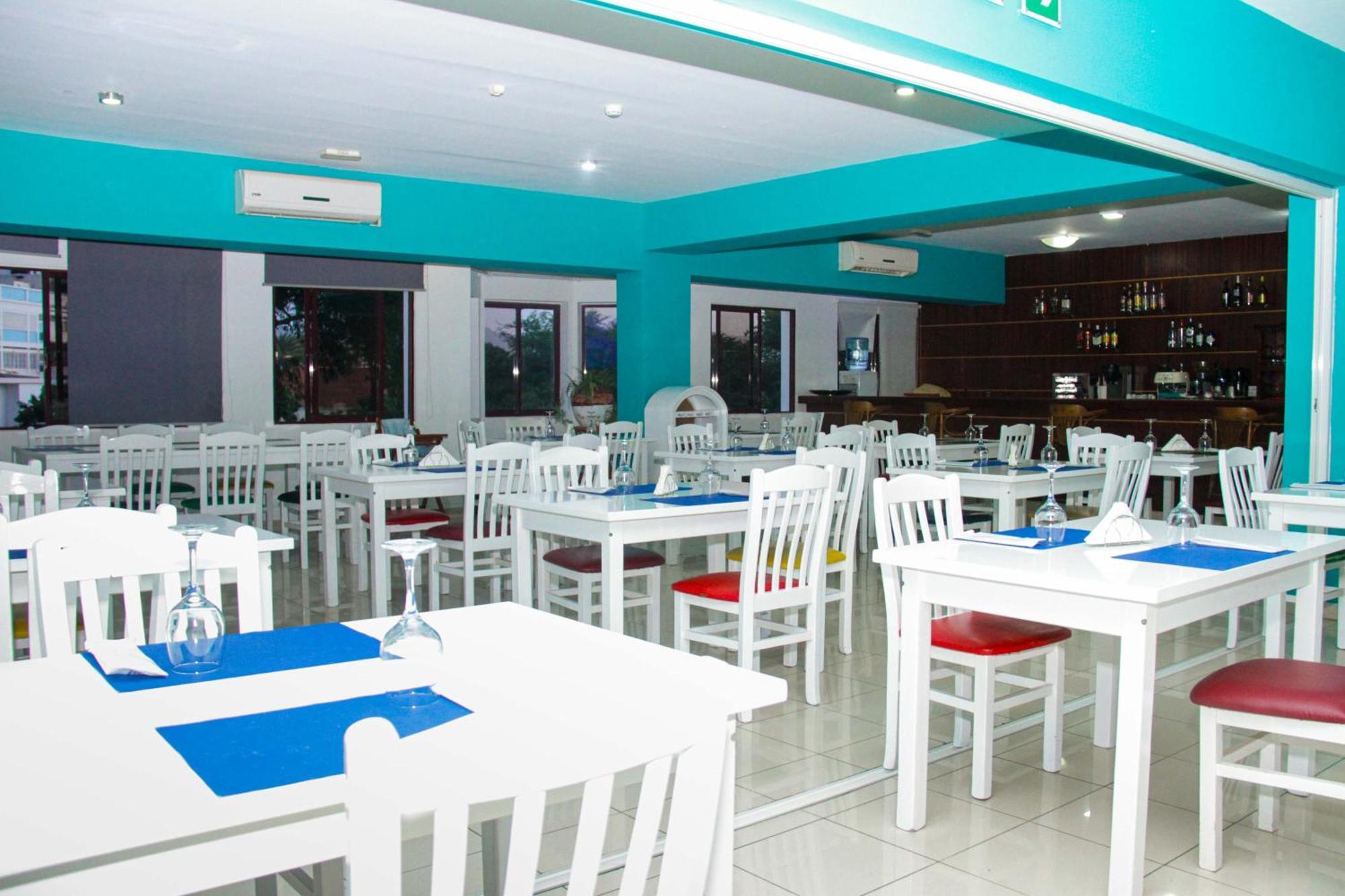 Hotel Livvo Don Paco Mindelo Exterior photo
